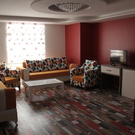 Gokdem Royal Hotel Ван Екстериор снимка
