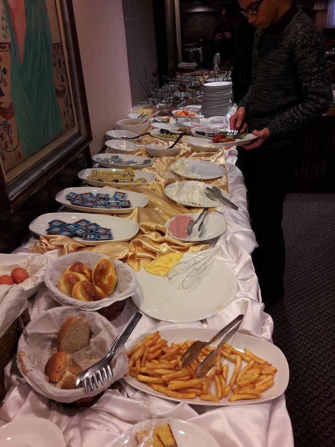 Gokdem Royal Hotel Ван Екстериор снимка