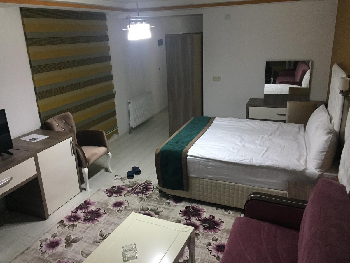 Gokdem Royal Hotel Ван Екстериор снимка